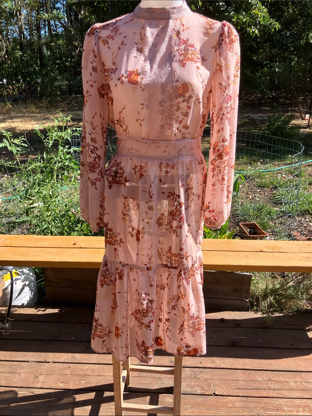 Sheer floral vintage high neck dress with lace M